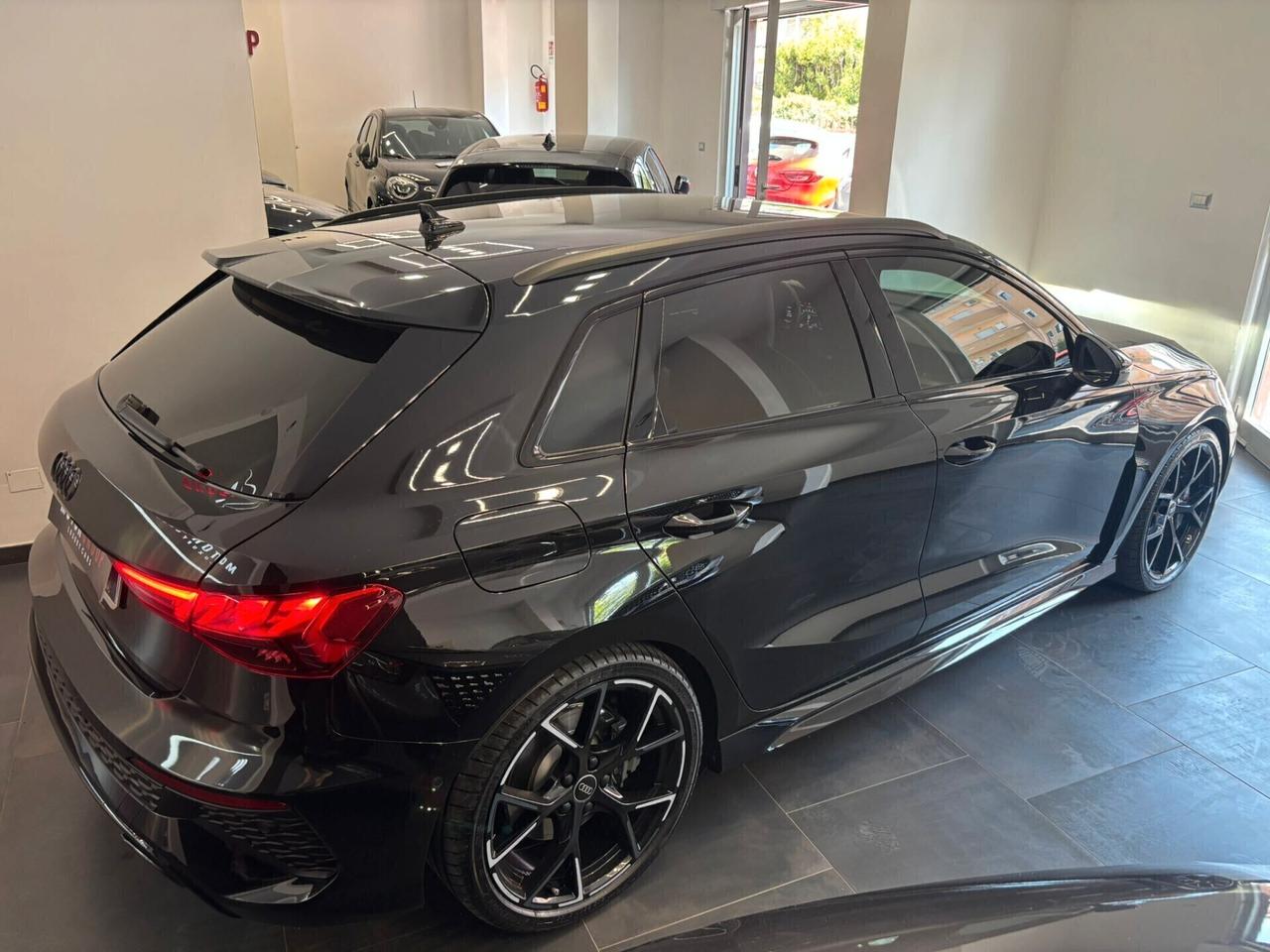 Audi RS3 quattro S tronic