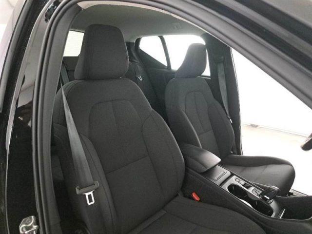 VOLVO XC40 D3 Geartronic Momentum Pro