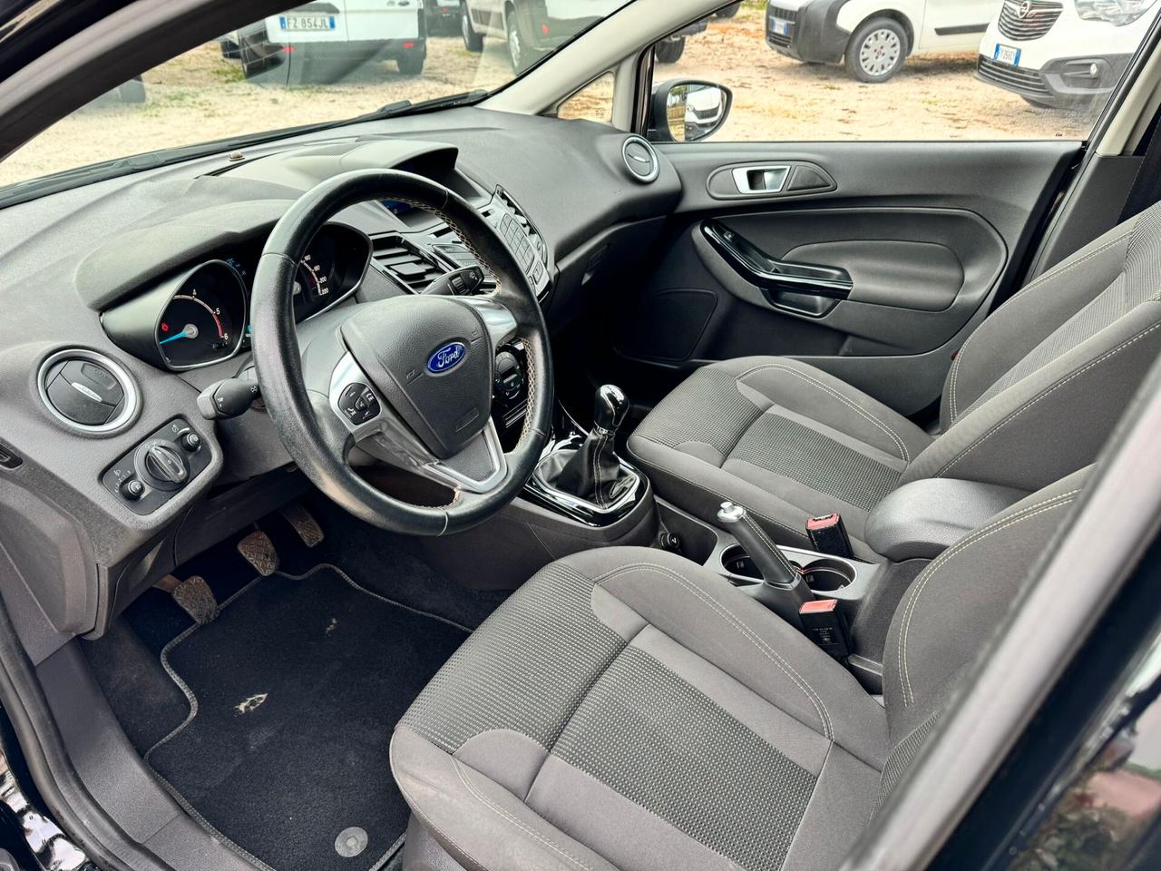 Ford Fiesta 1.5TDCi 75CV Titanium 2017 - NEOPATENTATI