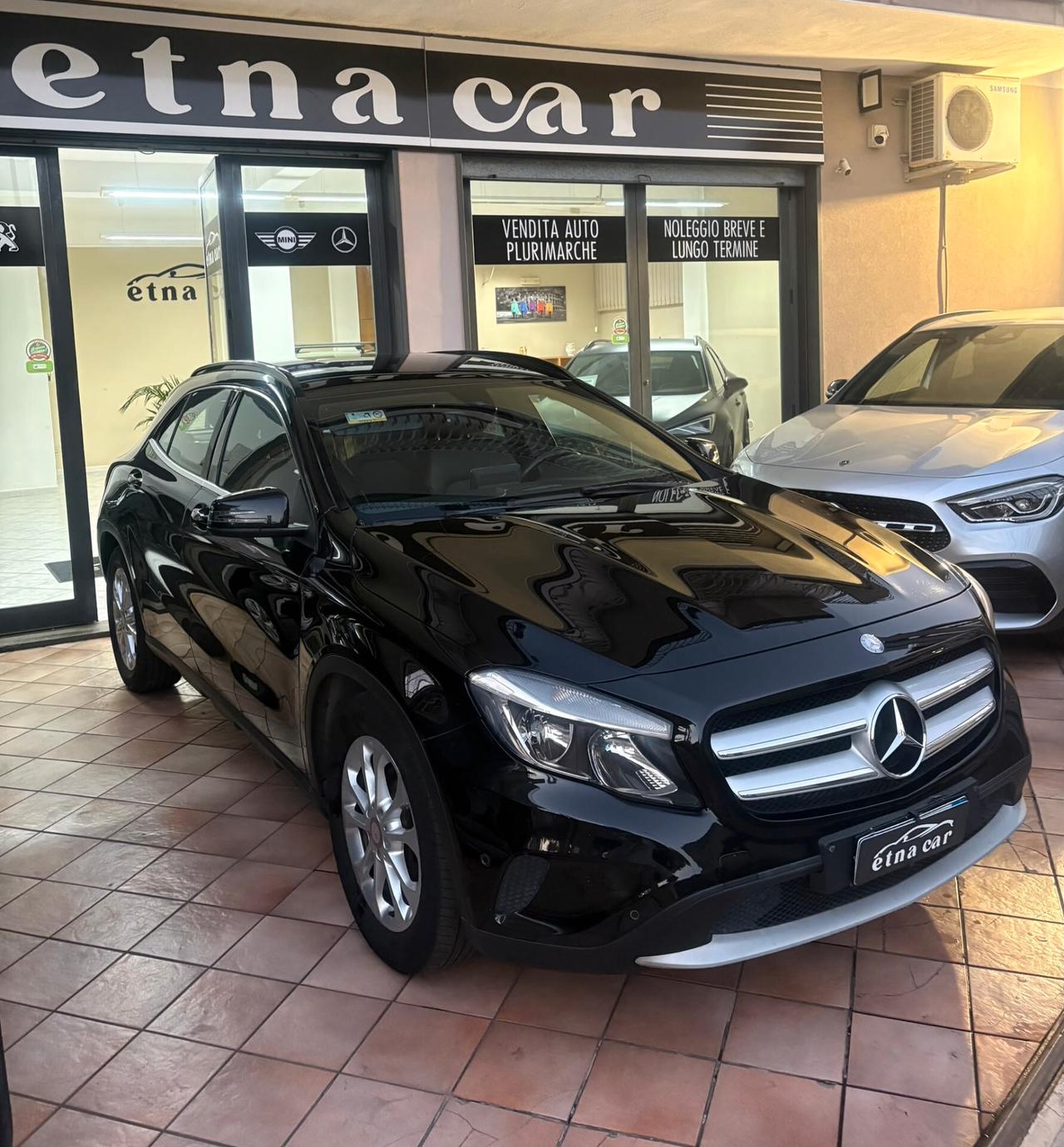 Mercedes-benz GLA 200 d Business