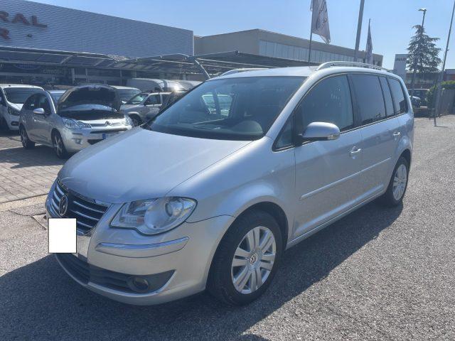 VOLKSWAGEN Touran 7 POSTI 2.0 Highline Ecofuel