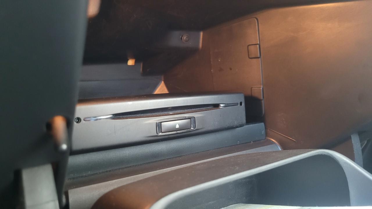 Peugeot 2008 1.6 e-HDi 92 CV Stop&Start Urban Cross