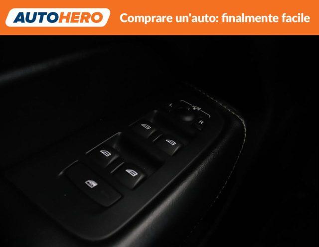 VOLVO XC60 T5 AWD Geartronic R-design