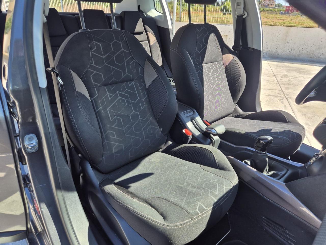 Peugeot 2008 BlueHDi 100 Allure