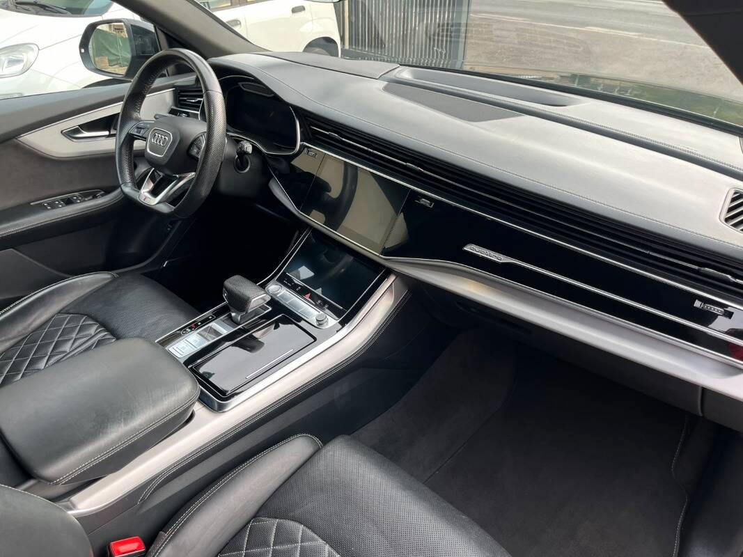Audi Q8 50 3.0 tdi mhev quattro tiptronic