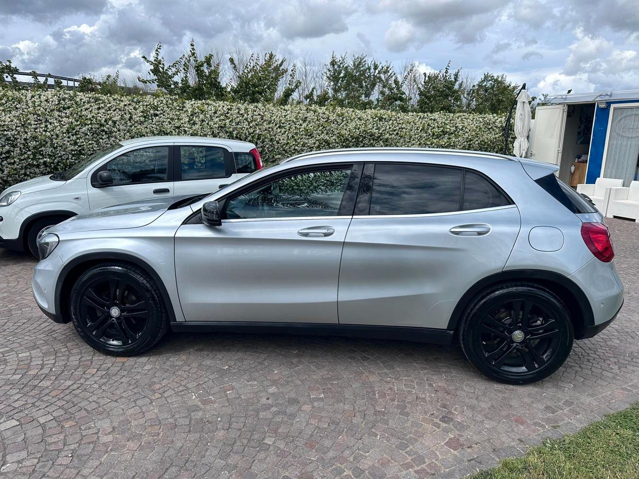 Mercedes-benz GLA 180 CDI Automatic Executive