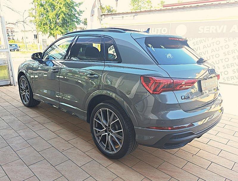 Audi Q3 Q3 40 2.0 tdi Identity Black quattro 193cv s-tronic