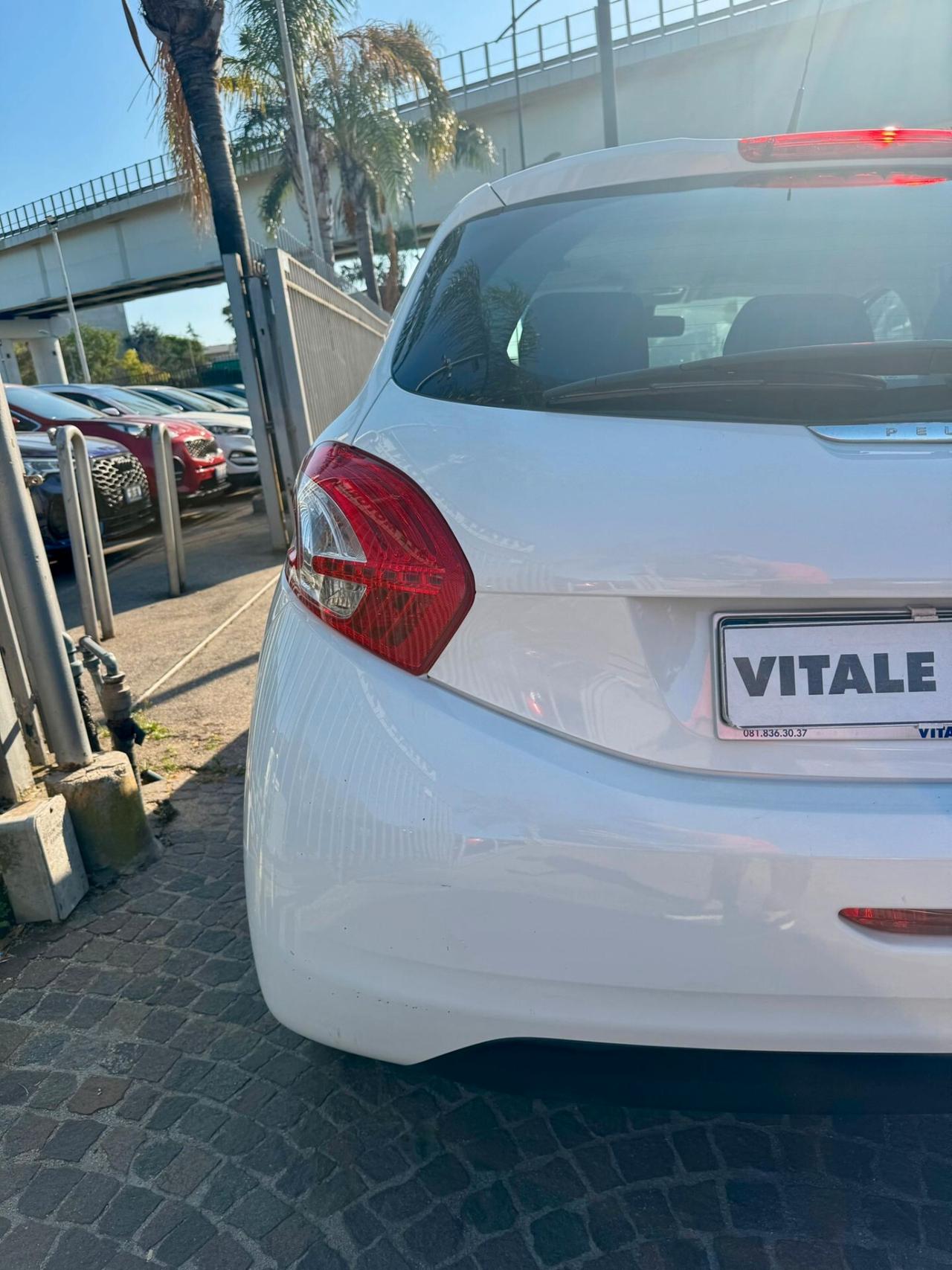 Peugeot 208 1.2 VTi 82 CV 5 porte Allure