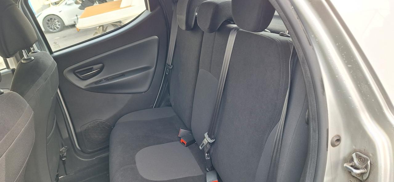 Lancia Ypsilon 1.2 69 CV 5 porte Gold