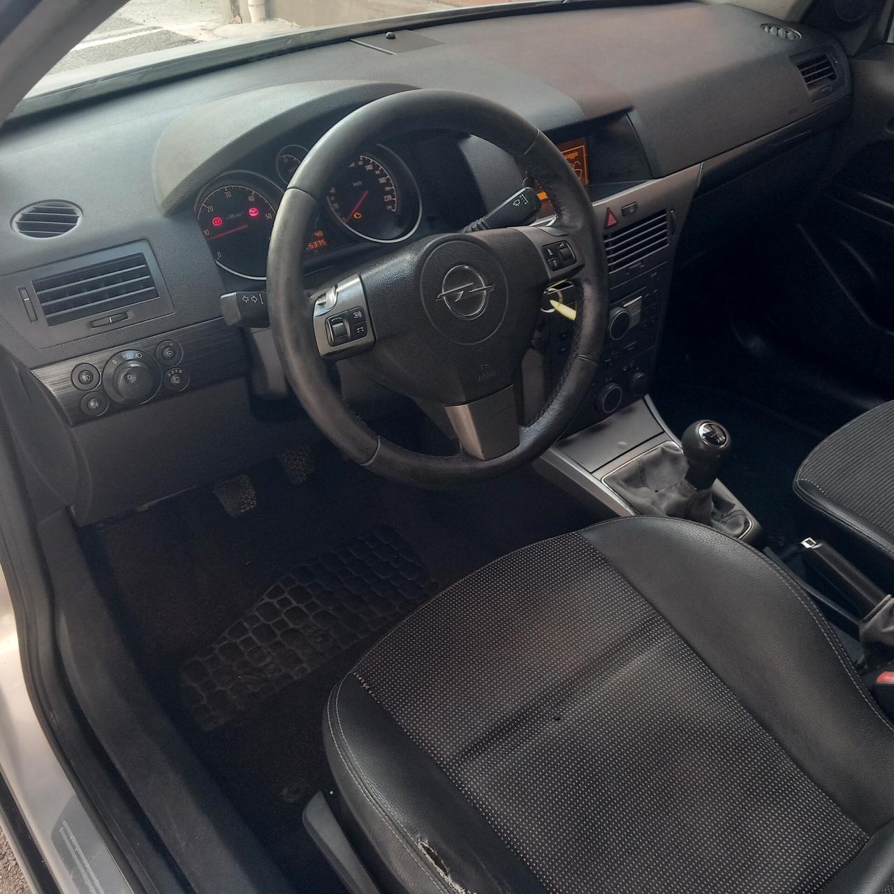 Opel Astra 1.9 CDTI 120CV Station Wagon Enjoy