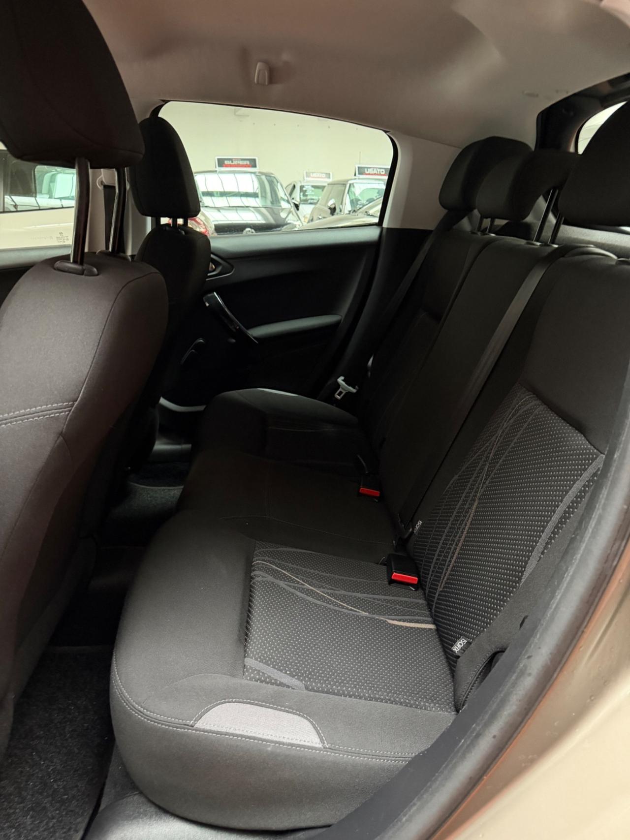 Peugeot 208 1.2 Neopatentati Euro 5