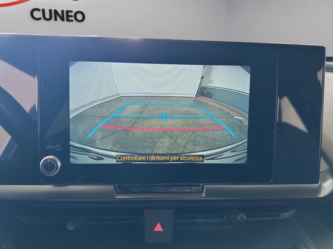 Toyota C-HR 1.8 hev Active fwd e-cvt