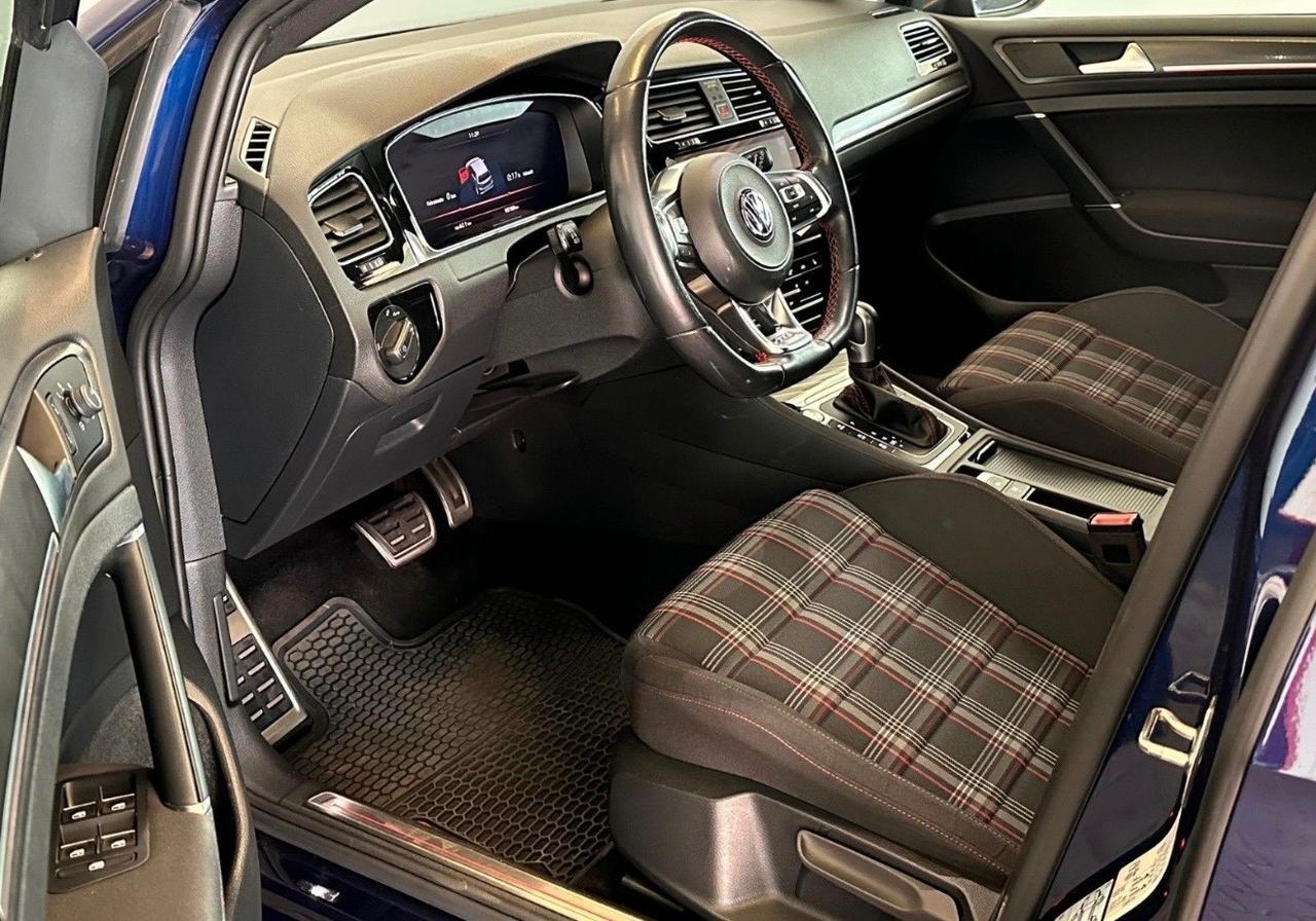 Volkswagen Golf GTI 2.0TSI DSG 5p. 245cv Tetto