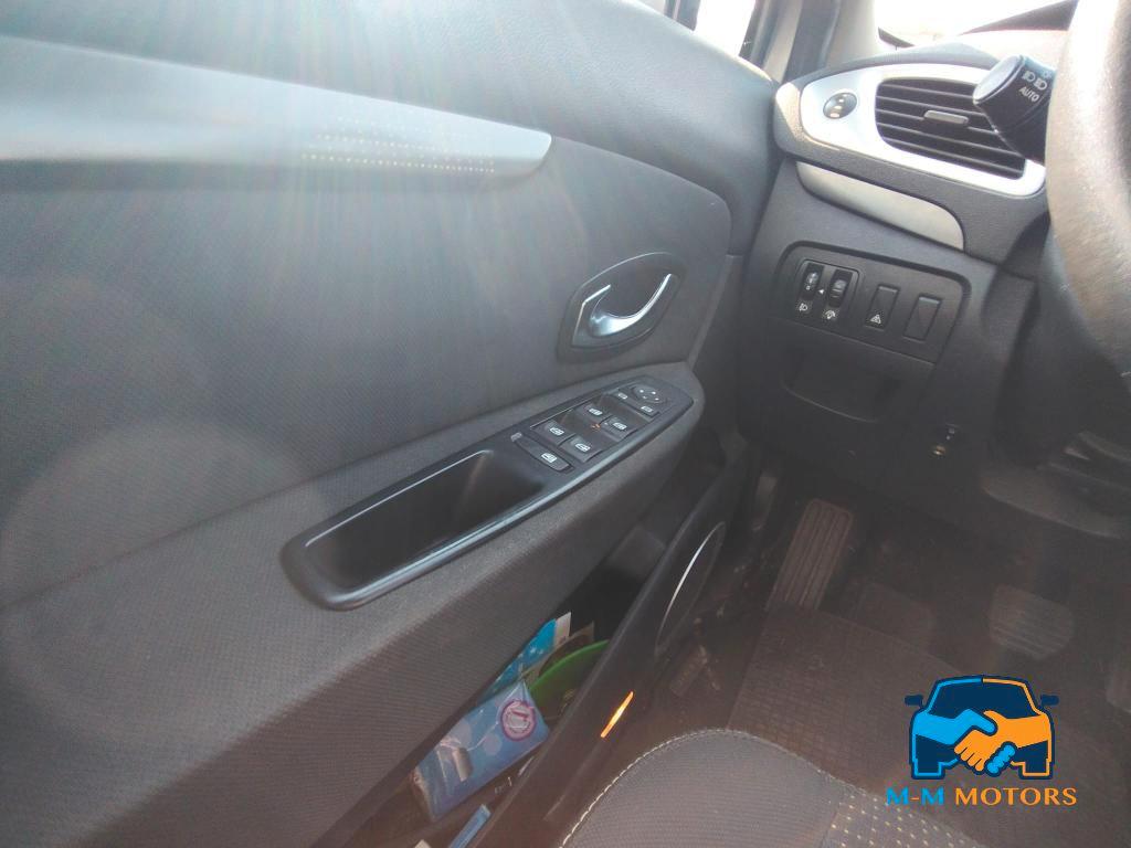 Renault Scenic X-Mod 1.5 dci Dynamique 110cv edc