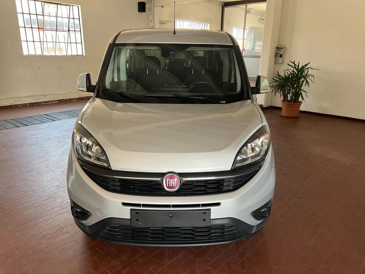 Fiat Doblo 1.6 MJT 120CV PC Combi N1 Autocarro 5 posti