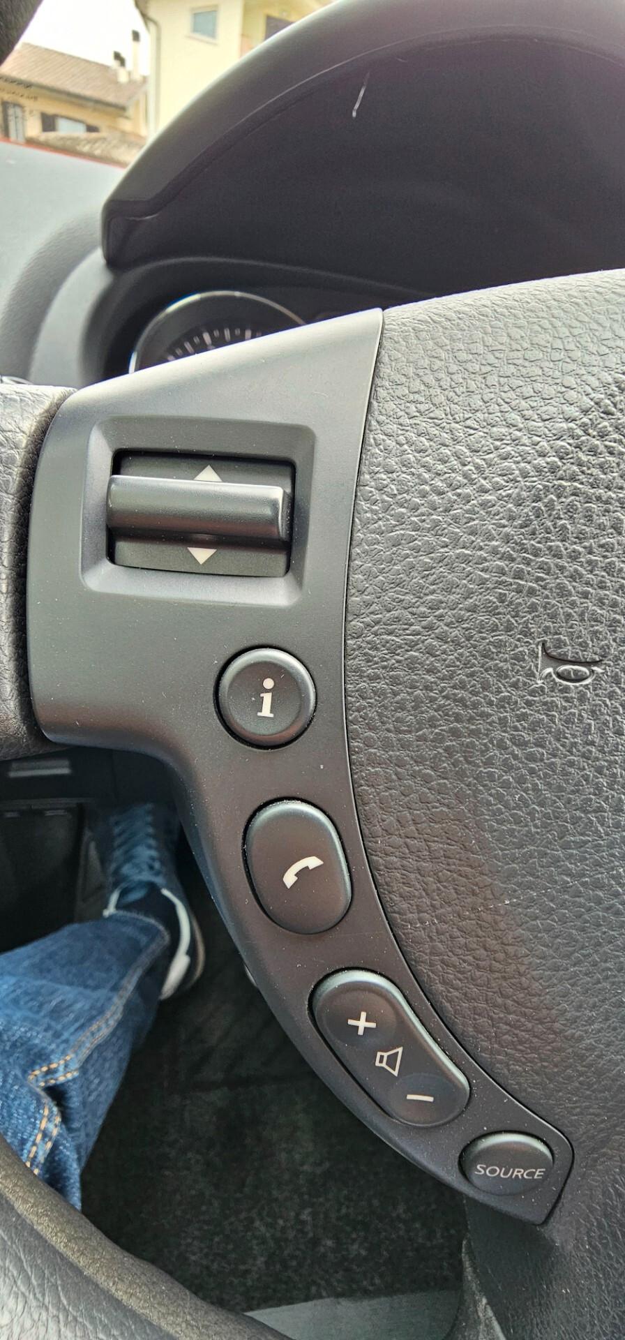 Nissan Qashqai 1.6 16V Tekna solo 65000 Km