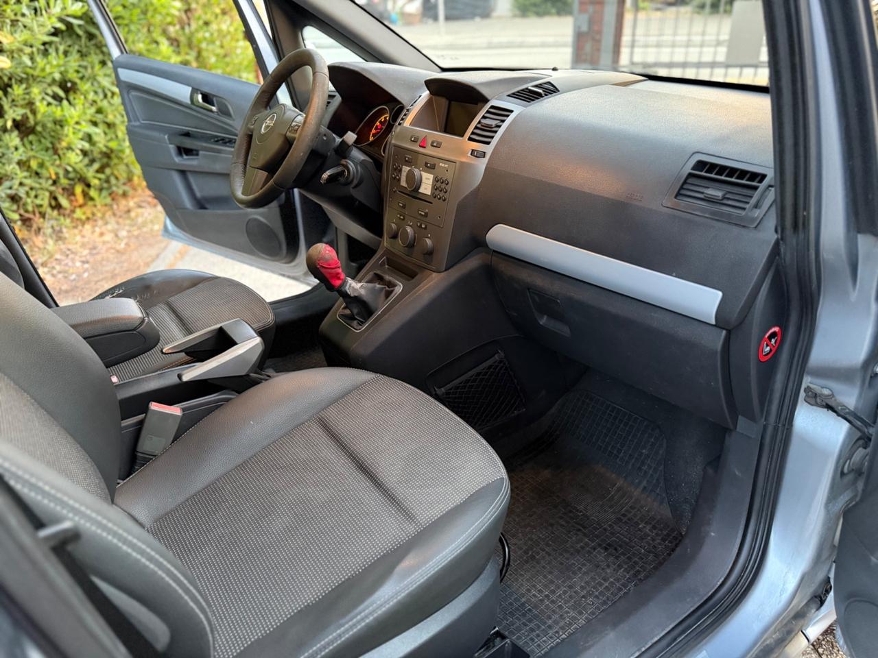 Opel Zafira 1.6 16V ecoM 94CV Cosmo