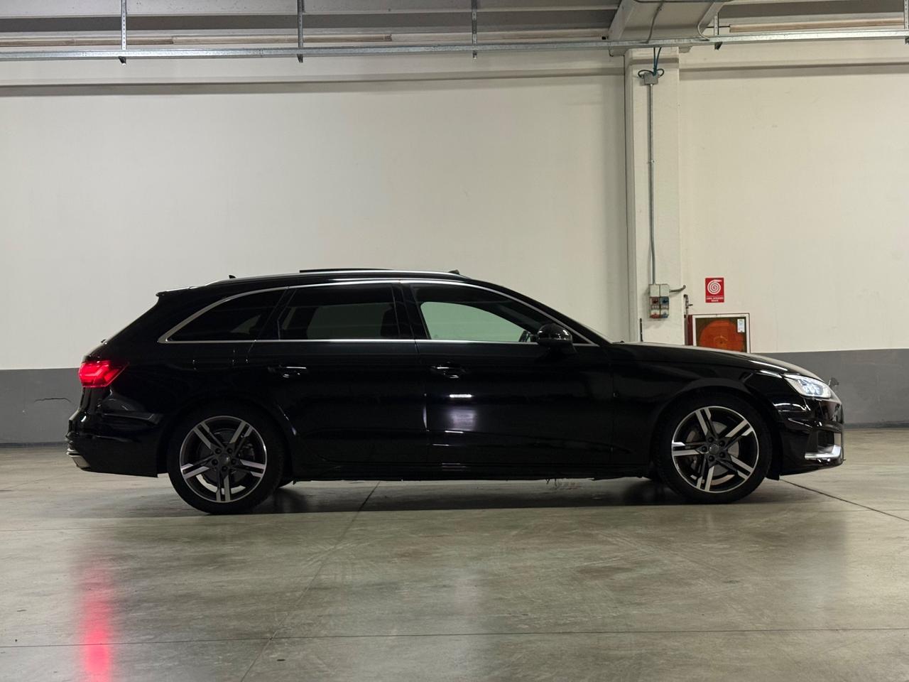 Audi A4 40 TDI quattro S tronic-