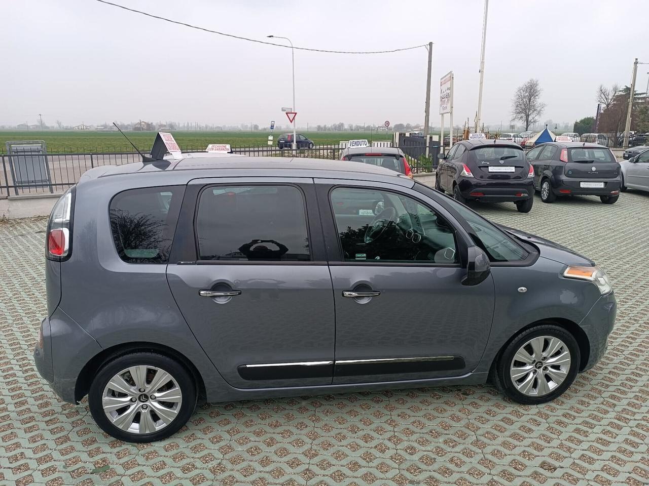 Citroen C3 Picasso 1.4 VTi 95 Exclusive Style neopat