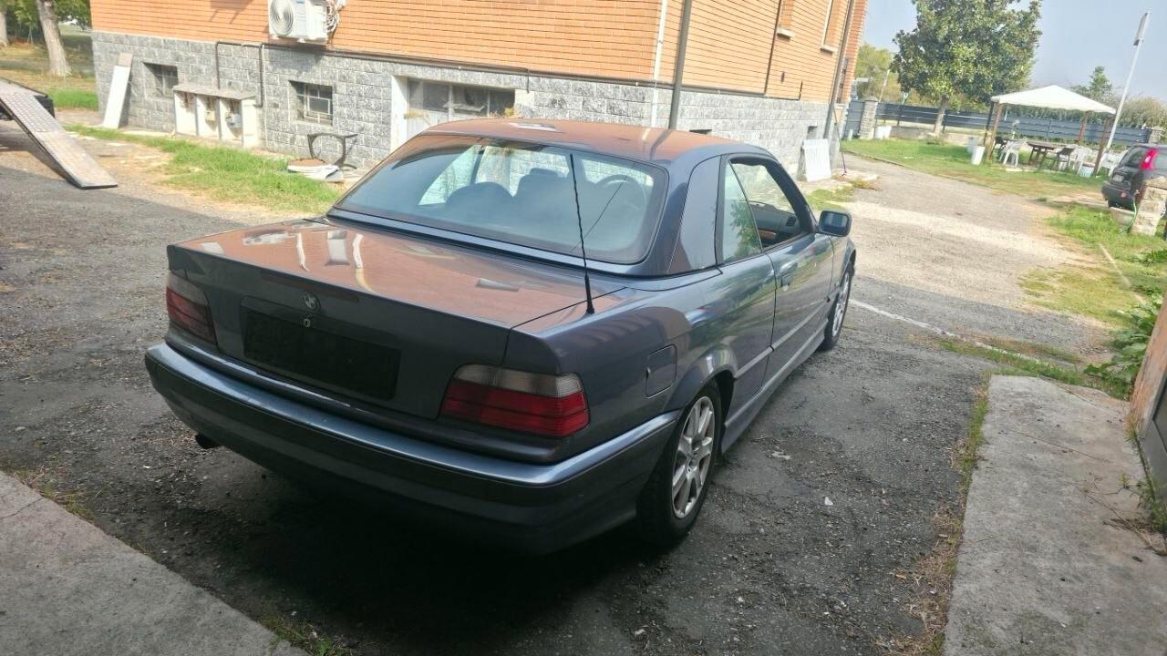 Bmw 318i Coupé