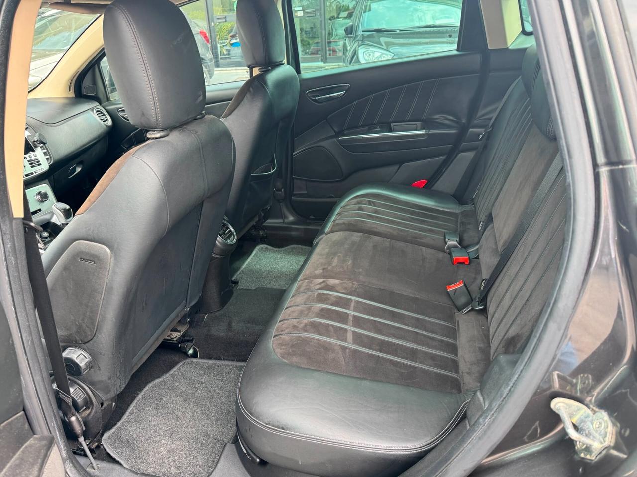 Lancia Delta 1.4 T-Jet 120 CV Platino Ecochic GPL