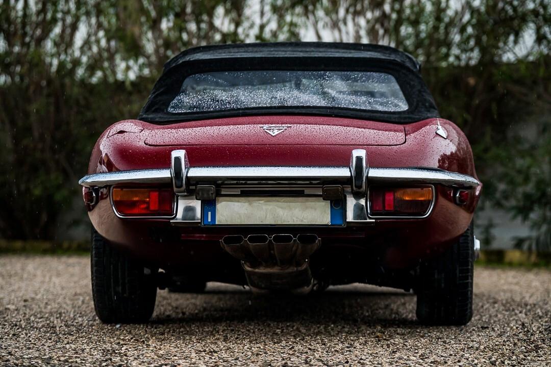 Jaguar E-Type 5.3 OTS