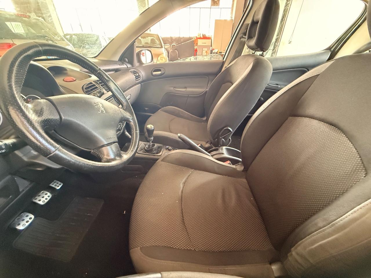 Peugeot 206 1.4 5p. Enfant Terrible