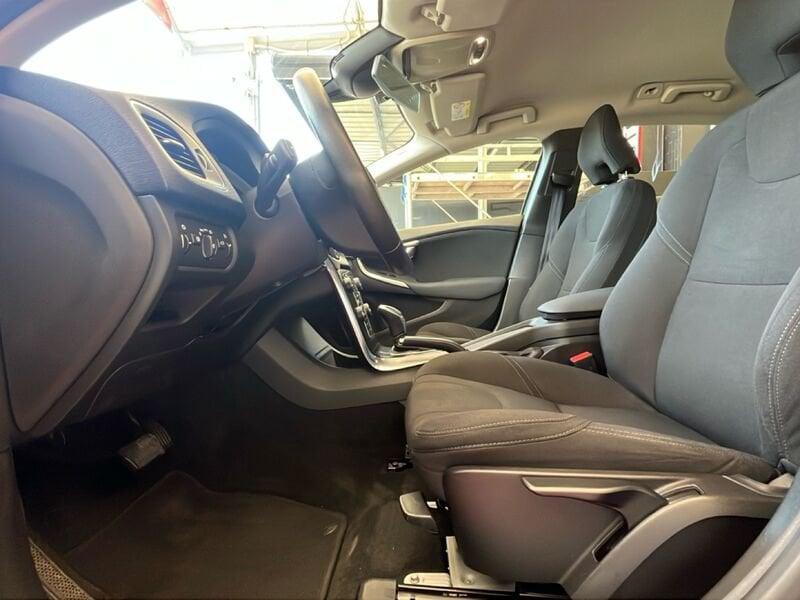 Volvo V40 D2 Geartronic Kinetic
