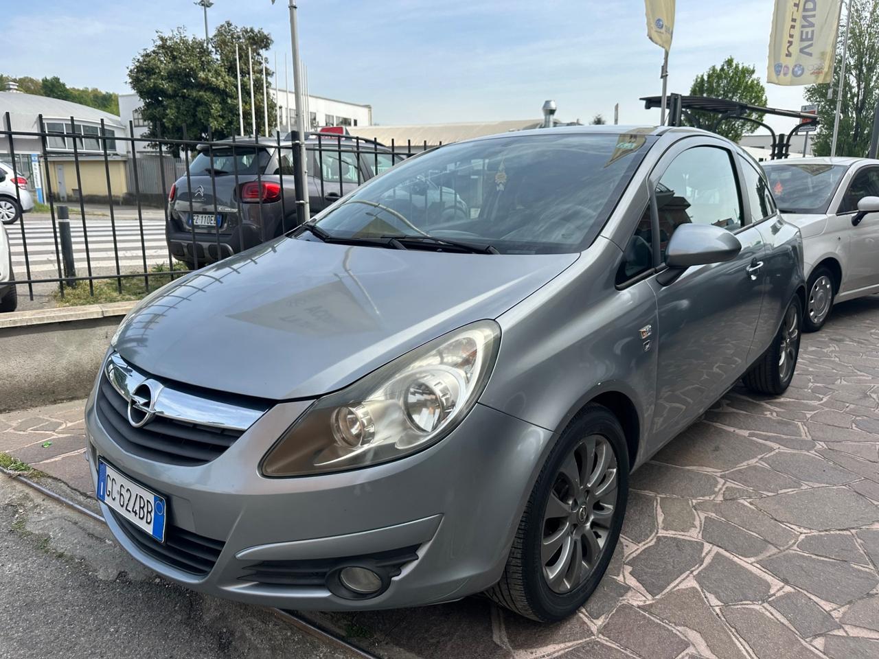 Opel Corsa 1.2 80CV 3 porte GPL-TECH Edition