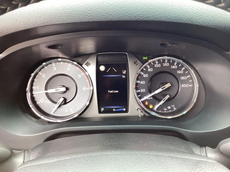 Toyota Hilux 2.4 Diesel AT Double Cab 4WD Executive MY24