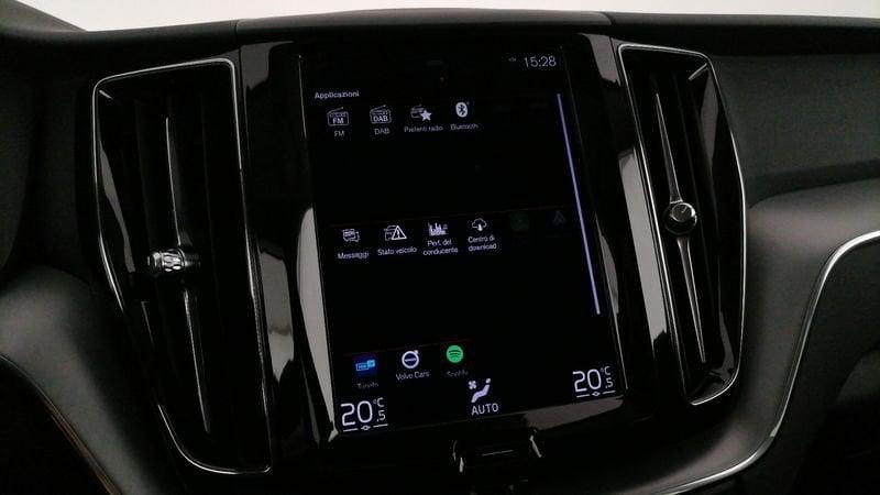 Volvo XC60 2.0 b4 Momentum Pro auto