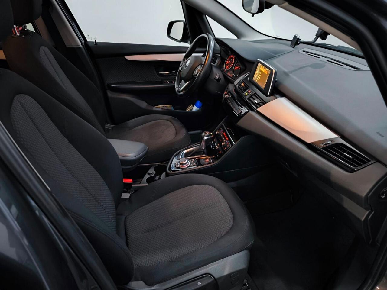Bmw 2er Active Tourer 218d Luxury