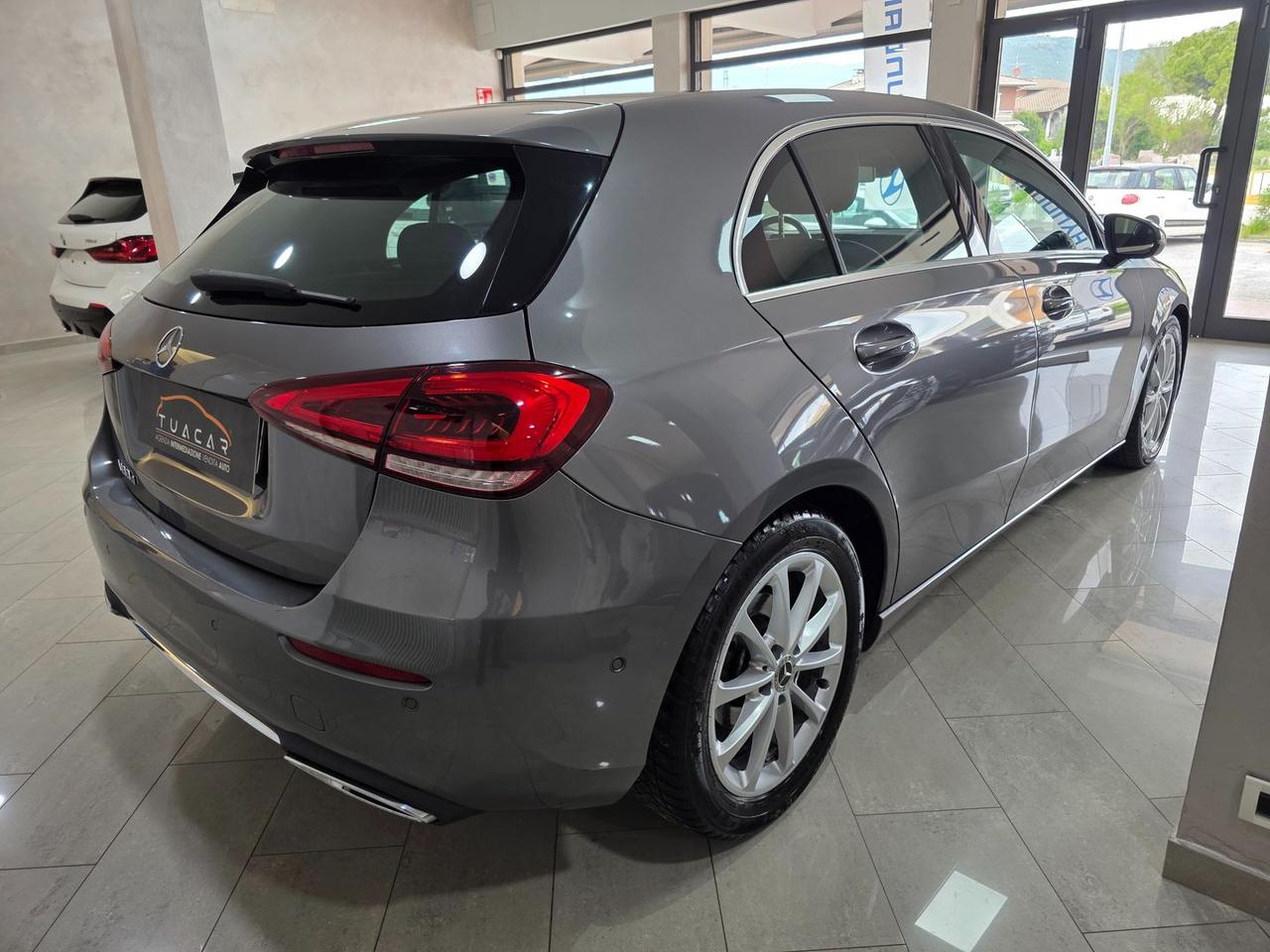 Mercedes-Benz A 180 Sport A 180 D