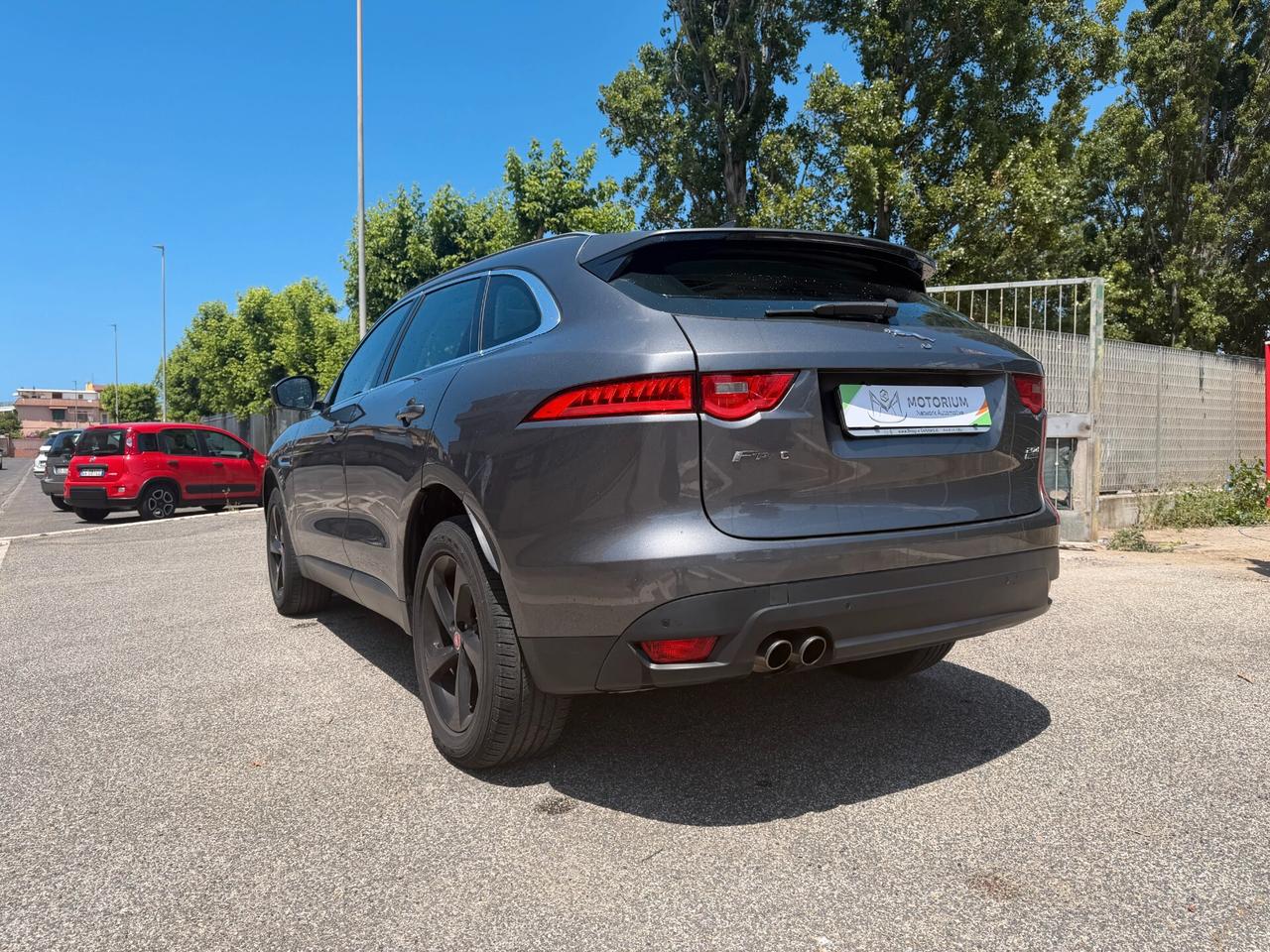 Jaguar F-Pace 2.0 D 180 CV AWD aut. R-Sport