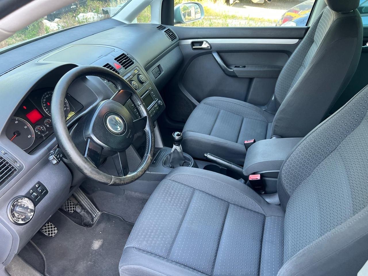 Volkswagen Touran 2.0 16V TDI Highline