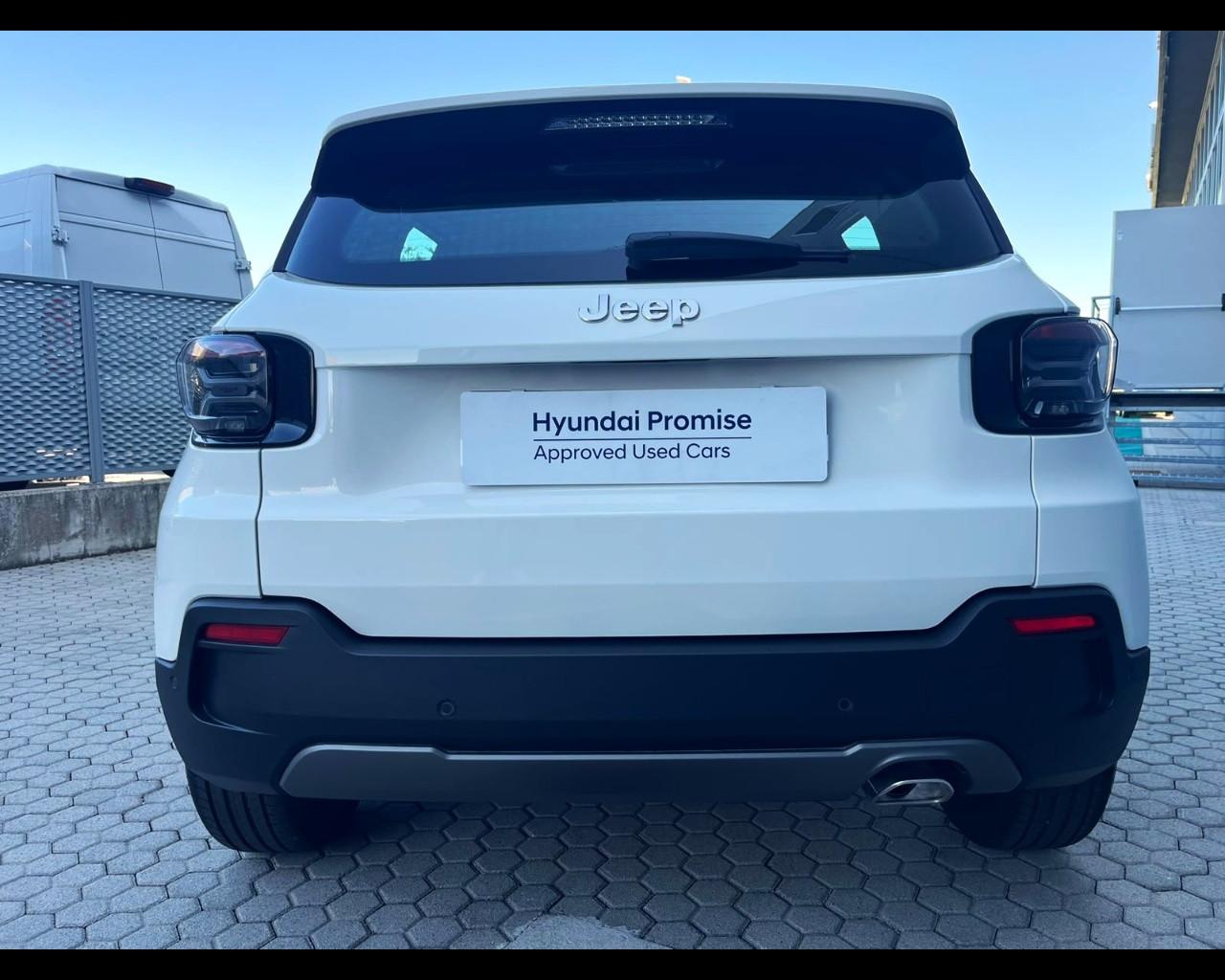 Jeep Avenger 1.2 turbo e-hybrid mhev Longitude fwd 110cv edct6