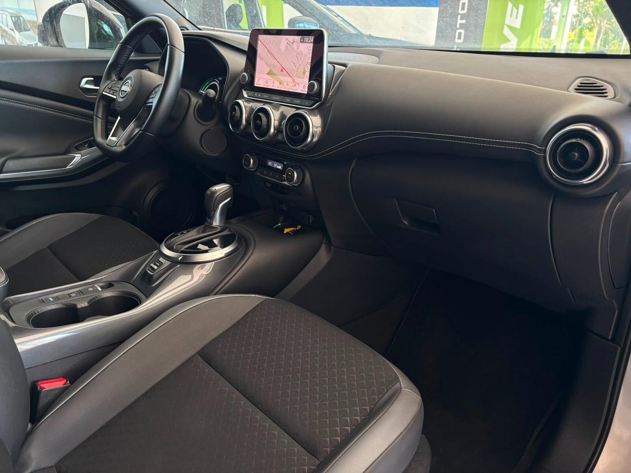 Nissan Juke 1.6 HEV N-Connecta