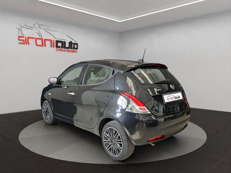 Lancia Ypsilon Ypsilon 1.0 firefly hybrid Silver s&s 70cv - PROMO SIRONIAUTO+