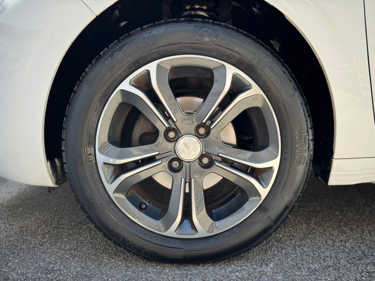 Peugeot 208 Peugeot 208 1.4 VTi 95 CV 5p. GPL Allure
