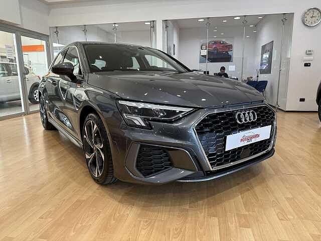 Audi A3 S Line 2.0 tdi 150 cv