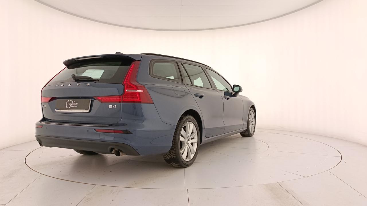 VOLVO V60 II 2019 - V60 2.0 b4 Momentum Business auto
