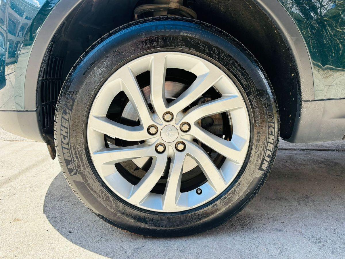 Land Rover Discovery 5 2.0 SD4 240 HSE Autocarro 7 posti