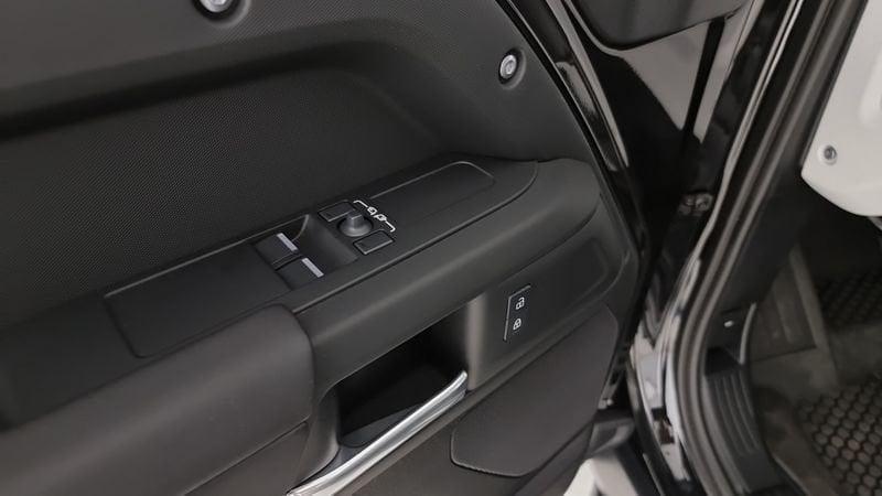 Land Rover Defender 90 3.0D I6 200 CV AWD Auto S