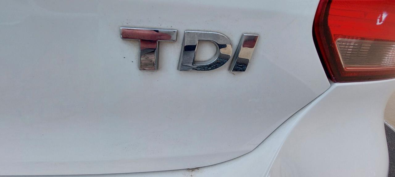 POLO 1,2 DIESEL 75 CV X NEOPATENTATI TELEFONO BLUETOOTH GOMME NUOVE IMPECCABILE