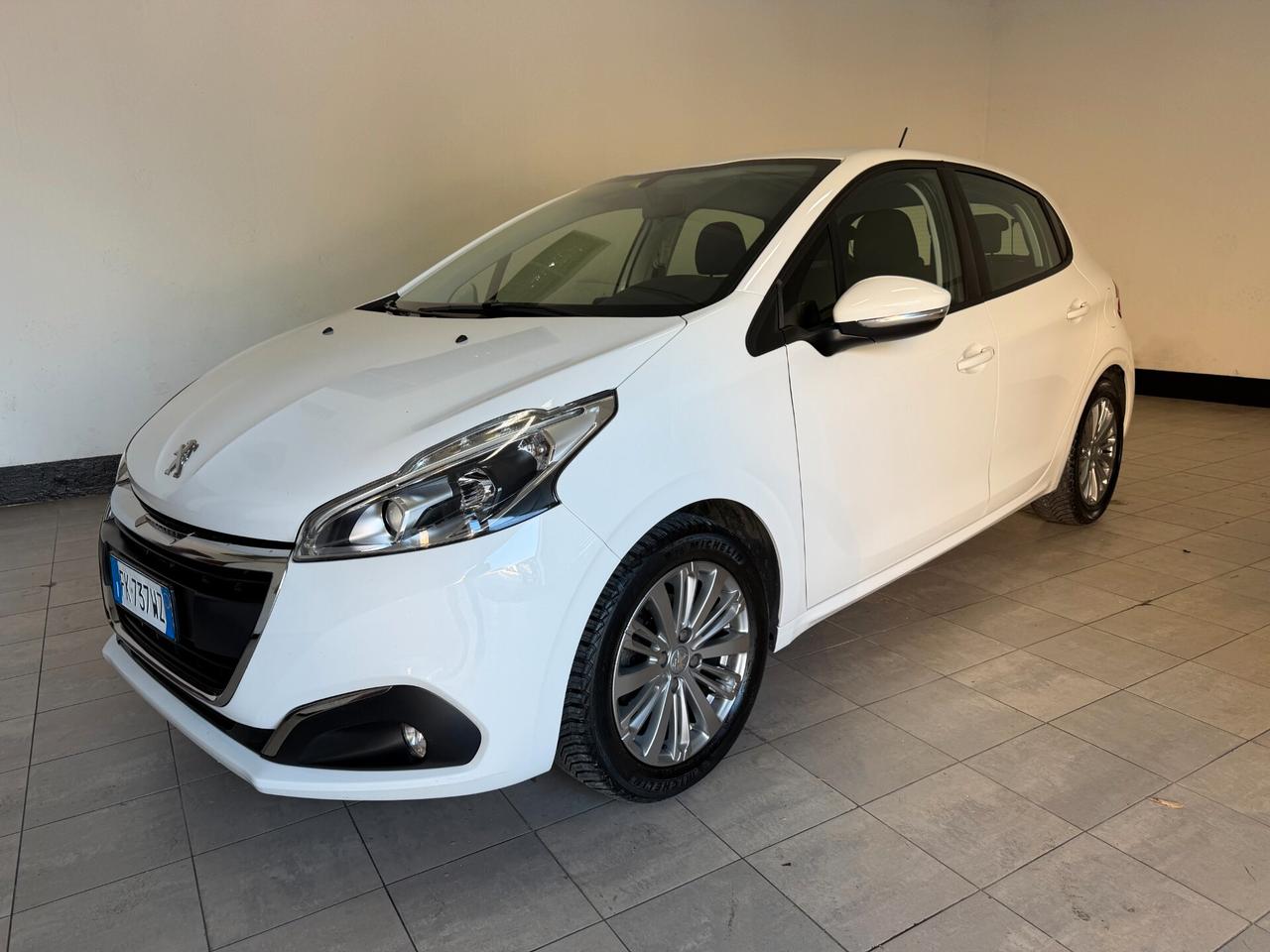 Peugeot 208 2017 PureTech 82 5 porte Allure