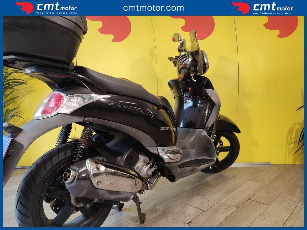 Aprilia Scarabeo 300 Special - 2011