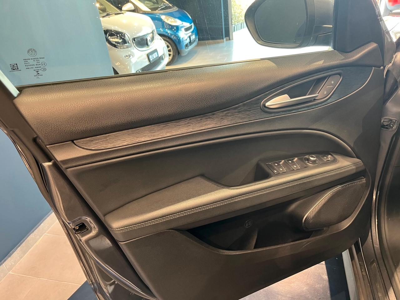 Alfa Romeo Stelvio 2.2 Turbodiesel 160 CV AT8 RWD Business