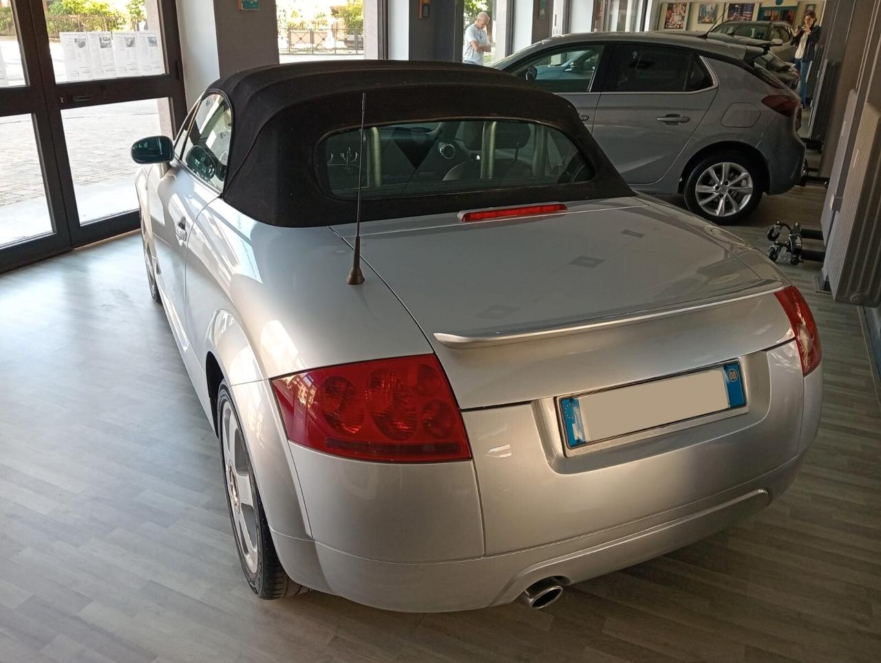 Audi TT Roadster 1.8 T 20V 179 CV