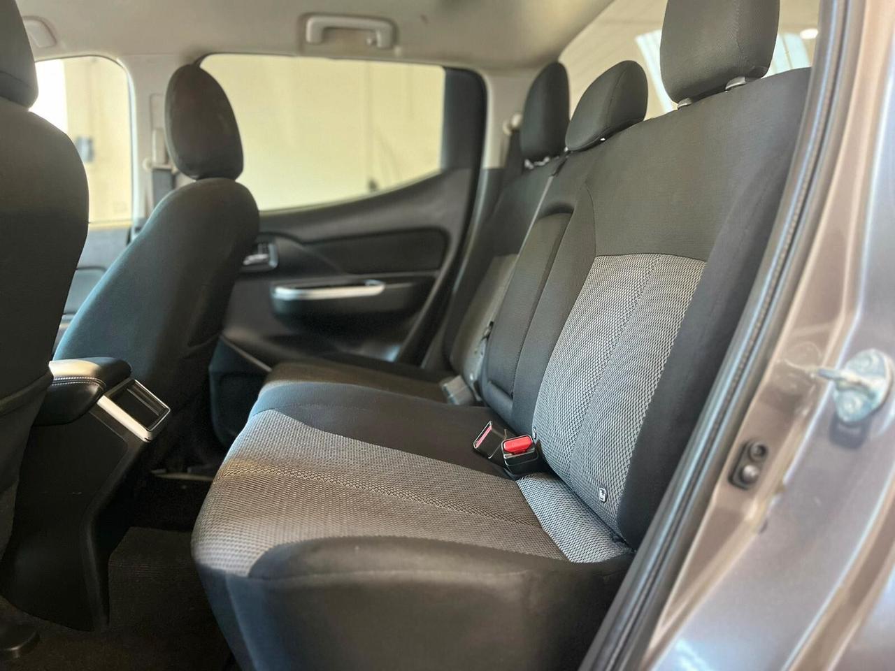 MITSUBISHI L200 2.3 D Double Cab 4x4 *2021* *UNICOPRO* *FULL*