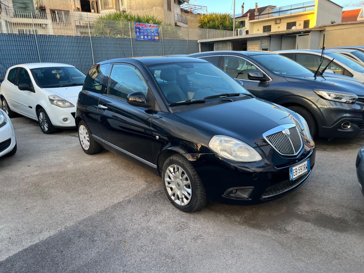 Lancia Ypsilon 1.3 MJT 75 CV Diva